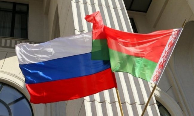 У білорусів відібрали прапор Росії