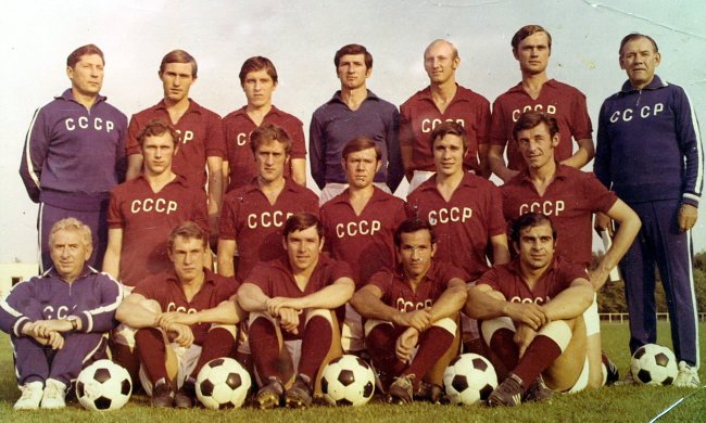 Офицер КГБ поделился воспоминаниями о "Динамо": сок с водкой для Лобановского, Rolex для Пузача и проститутки для всей команды