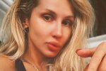 "Афродита": Лобода в бикини покорила бесконечными ножками и стройной фигурой