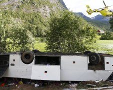 Пропасть поглотила пассажирский автобус: множество жертв