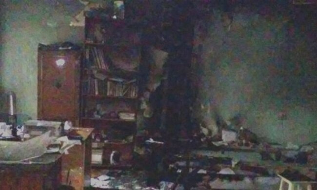 В Херсоні підпалили офіс "Свободи" 