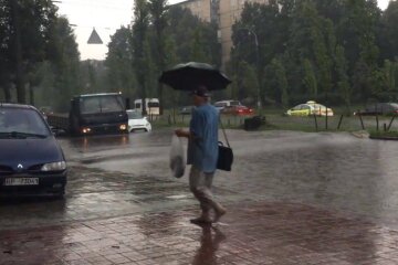 Дощ, фото: скріншот з відео
