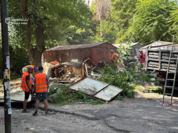 Демонтаж гаражів у Дніпрі