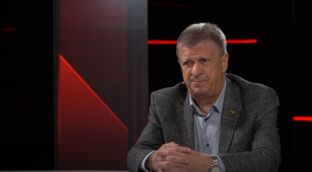 Стрес, тривоги, сирени, але ніхто ж не зупиняє операцію, - Анатолій Волківський про роботу лікарень у часи війни