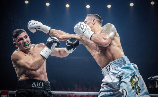 Олександр Усик, абсолютний чемпіон світу з боксу