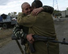 Форменный шантаж: почему Украина до сих пор не освободила заложников