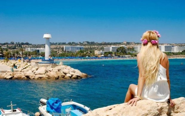 Опасный курорт: украинец скончался на Кипре при загадочных обстоятельствах