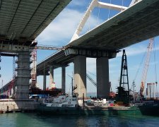 Ватное LEGO: в сети показали разрушенный Крымский мост