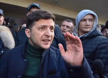 Главное за ночь: "мочилово" Зеленского, отставка Назарбаева и живые деньги для украинцев