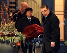 Загадкове вбивство канадського олігарха змусило копів замовкнути