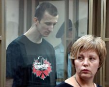 Путинские палачи шантажируют Кольченко и заставляют сделать "нечто" мерзкое