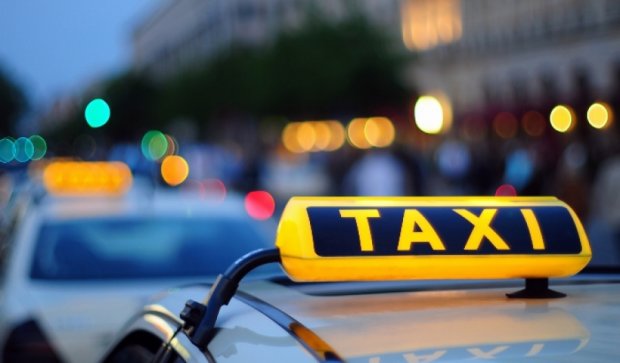 Украинским таксистам усложнят возможность работать
