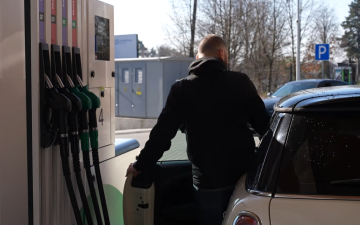 АЗС. Фото: скрін youtube