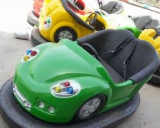 Небезпечні каруселі кататимуть дітлахів у Львові