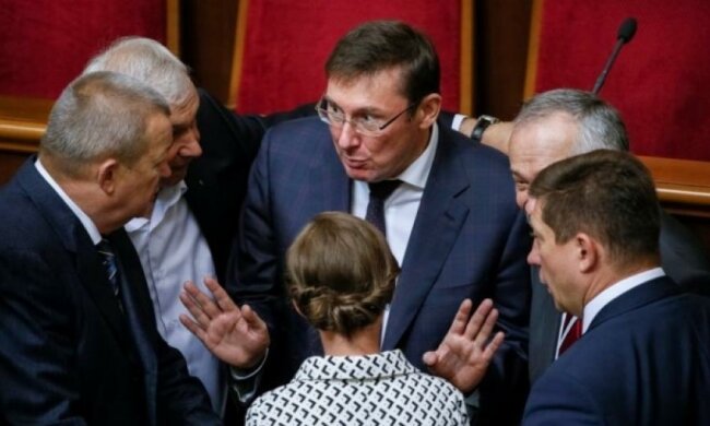 Луценко не посадит Ахметова и Колесникова