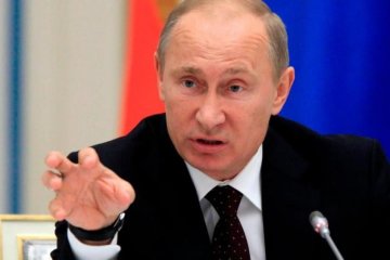 Путін у люті та хоче непомітно здатися