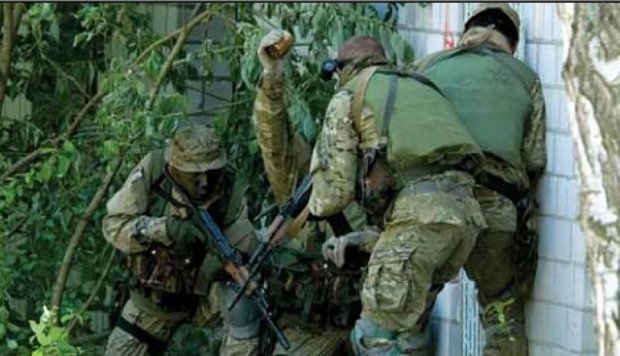 Украинские бойцы отбили Марьинку от диверсантов 