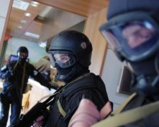 Начальник следствия полиции Киевщины Осипов получил 100 тыс. долларов за "маски-шоу" в Ирпене