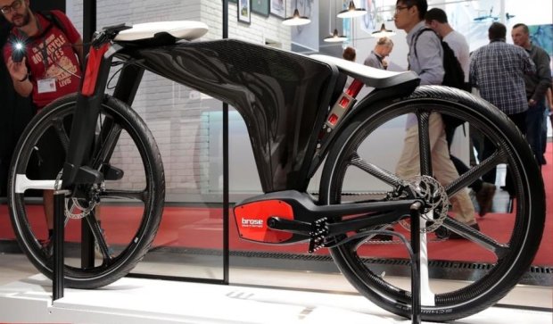 Автовиробник представив електричний велосипед майбутнього