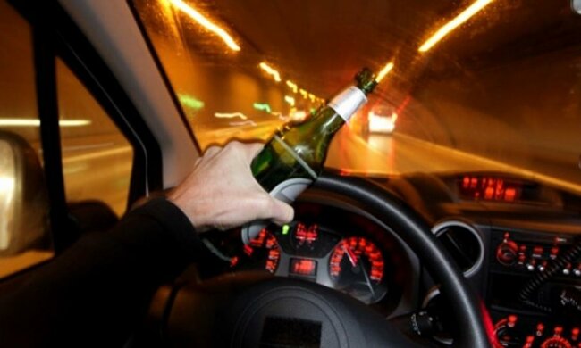 Виробник алкоголю бореться із п'яними водіями віртуальною реальністю