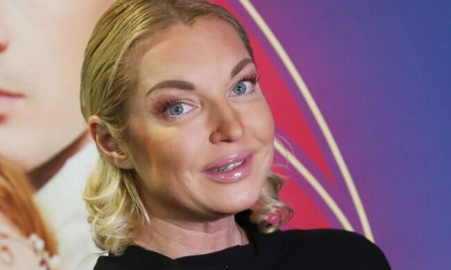 Волочкова влаштувала відвертий стриптиз на дитячому святі