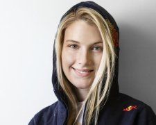 Олімпійська чемпіонка позувала у костюмі мінйона