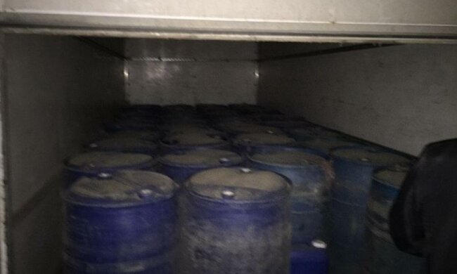 Контрабанду спирту на мільйон гривень перехопила СБУ (фото)