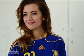 Сестра Ракицького боляче відреагувала на пропозицію вивчити гімн України