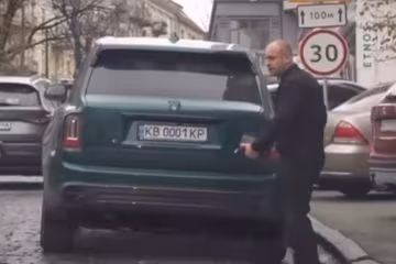 Rolls-Royce Геннадія Вацака. Фото скріншот з Youtube