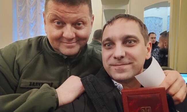 Військовий медик Роман Замрій та Валерій Залужний