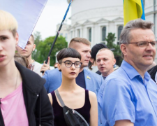 Участники и противники "Марша равенства": может ли быть равенство мыслей?