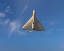 Дроны, запускаемые с крыши пикапа. Фото скриншот из Youtube