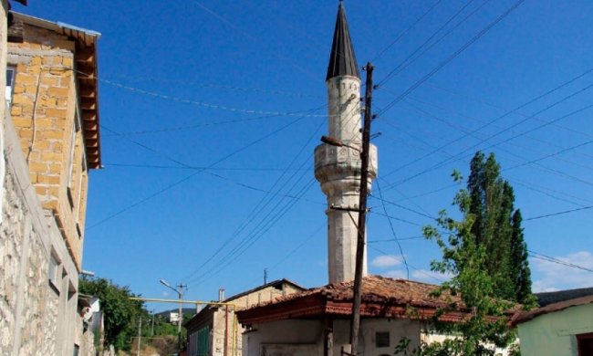 Ялтинській мечеті, перетвореній на клуб, повернуть статус 