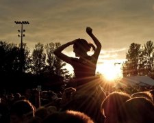 Блогер разъяснил, что не так с фанатами российских гастролеров