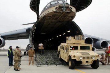 США и "Укроборонпром" будет модернизировать "Хаммеры" для украинской армии