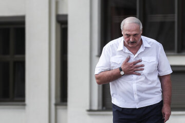Лукашенко на зустрічі з мітингувальниками, скрін з фото