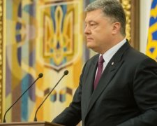 Порошенко заявил о "фантастической динамике" отношений со США