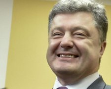 Порошенко живе на зарплату в 10 000 гривень