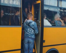 "Роздягнув" на очах у всієї маршрутки: у Запоріжжі страшний переполох, будьте обережні