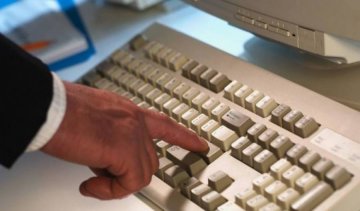  Е-декларуванням чиновників не зупинити, будуть красти й далі, - експерт