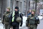 До Києва стягнули силовиків, у перехожих перевіряють речі і документи, - що відбувається