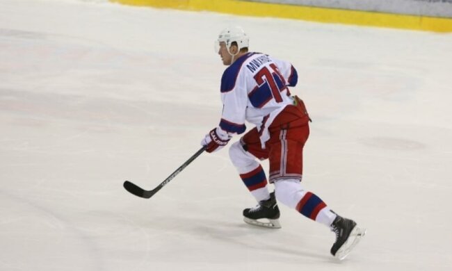 Украинский хоккеист продолжит карьеру в Беларуси