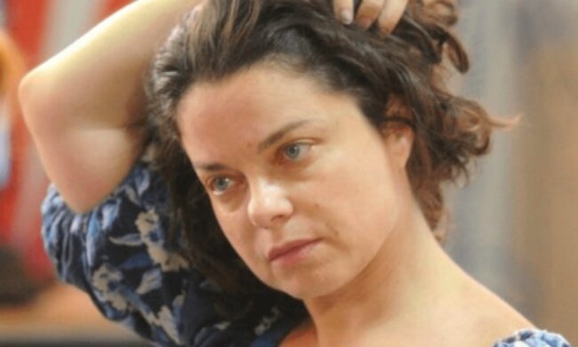 Нев'їзна Наташа Корольова благає Зеленського про допомогу: втратила близьку людину