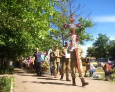 Кривий Ріг провів в останню путь свого "Кобзаря" – загиблого героя АТО