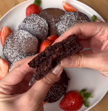 Подвійні шоколадні панкейки: фото скрін рецепту