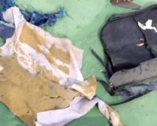 У мережі з'явилося перше відео з уламками літака Egyptair