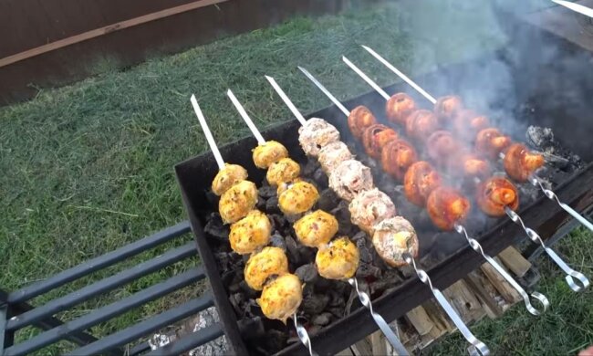 Гриби на грилі, фото: скріншот з відео
