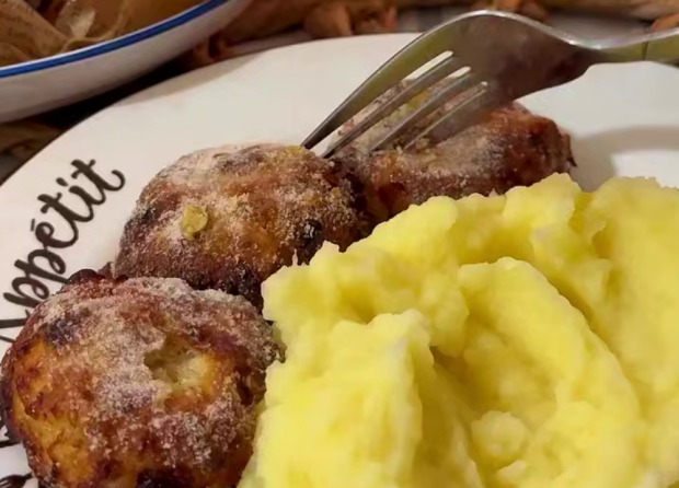 Як приготувати ніжні котлети з тріски: простий рецепт, який варто зберегти