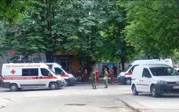 Взрывы в Луганске: боевики повергнут город в панику