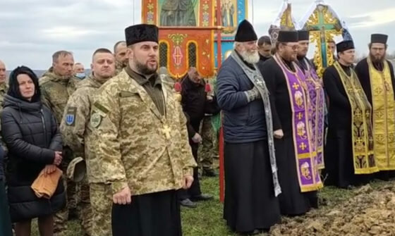 Московські попи втекли з похорону українського захисника: "Героям Слава!"